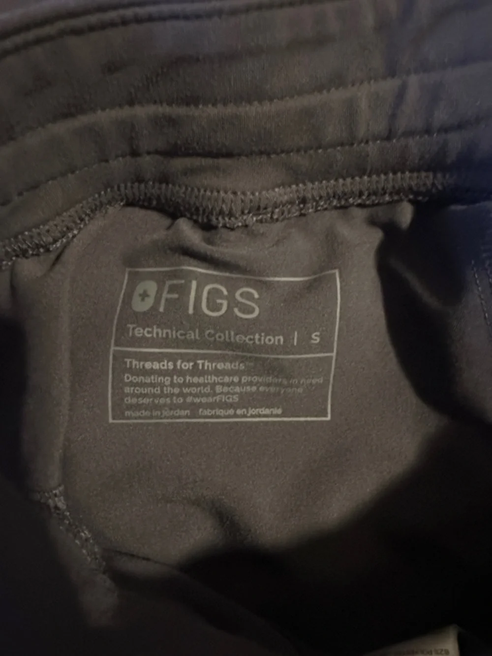 Figs Kade Cargo pants and Rafaela top in Charcoal - Picture 3 of 5